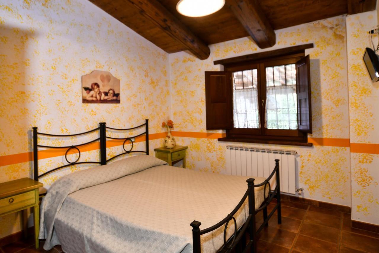 Agriturismo Valle Tezze Cascia Eksteriør bilde