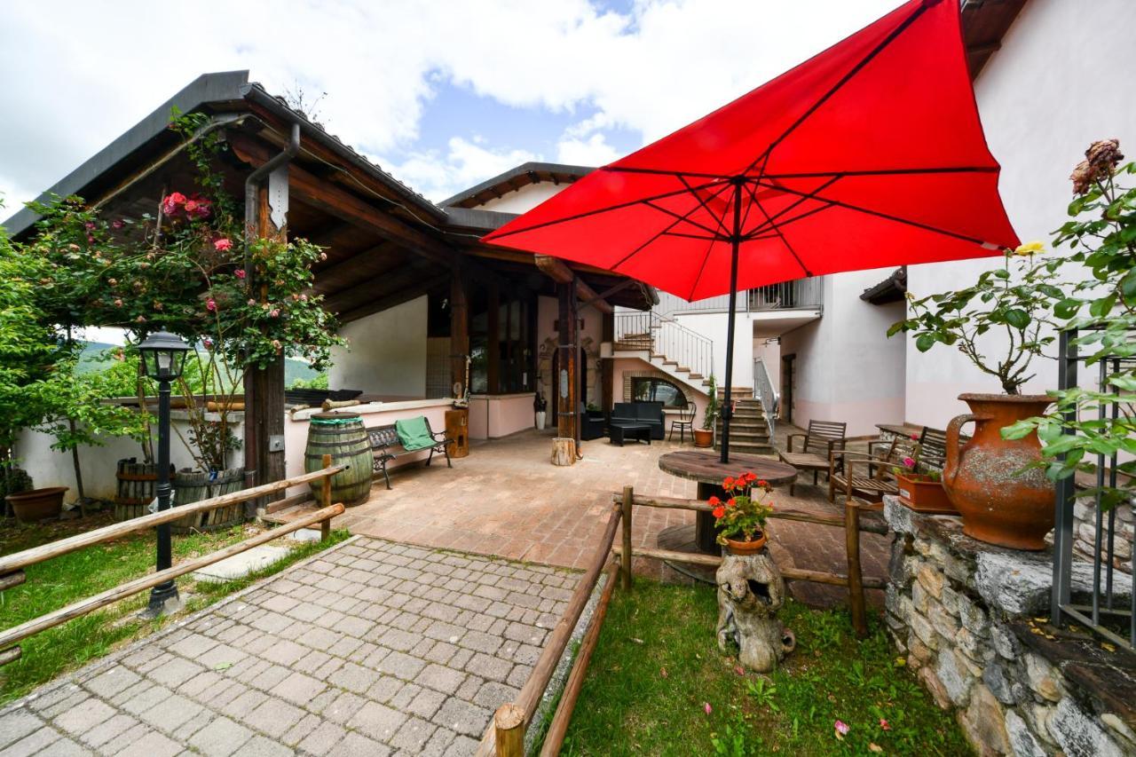Agriturismo Valle Tezze Cascia Eksteriør bilde