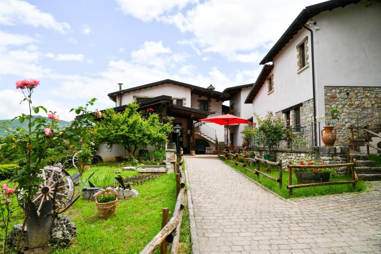 Agriturismo Valle Tezze Cascia Eksteriør bilde